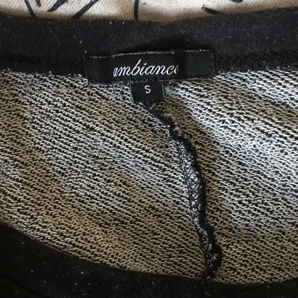 sweatshirt crop top
